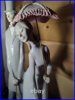 Nao by Lladro Spain 4563 RARE Lovers Couple with Puppy & Parasol Umbrella, 19 1/2