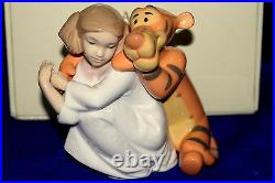 New Nao By Lladro #1595 Hugs With Tigger Bnib Winnie The Pooh Disney Save$ F/sh