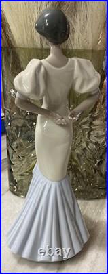 RARE Lladro 6181 Velisa from The 1990 Black Legacy Collection, Retired With Box