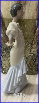 RARE Lladro 6181 Velisa from The 1990 Black Legacy Collection, Retired With Box
