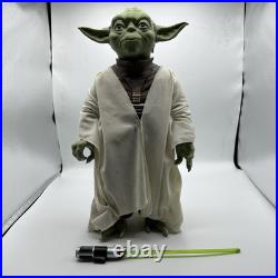 RARE Vintage Star wars Darth Vader 13 And Yoda 18 Action Figure And Spaceship