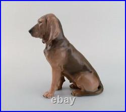 Royal Copenhagen porcelain figurine. Bloodhound. Model number 1322