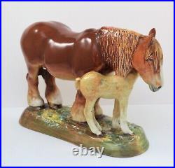 Royal Doulton Figurine Horses The Chestnut Mare & Foal