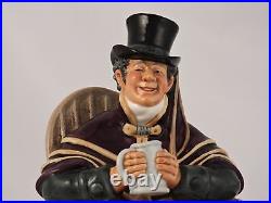 Royal Doulton Figurine The Coachman HN2282 Figurine COPR 1962 7