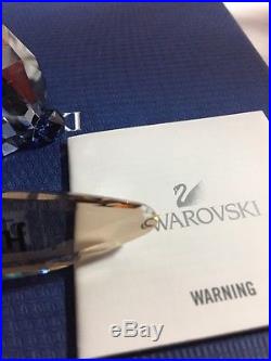 SWAROVSKI DISNEY figurine Stitch With Surfboard Limited Edition 1096800 RETIRED