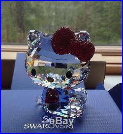 Swarovski Crystal Figurine 2016 HELLO KITTY RED BOW