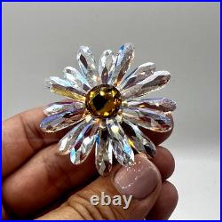 Swarovski Crystal Garden Tales Daisy Model 5619221 With Box