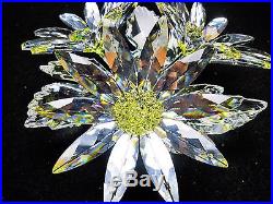 Swarovski Crystal MAXI FLOWERS Figurine, Item #7478 000 004 / 252 978 HOLIDAY'S