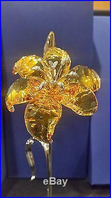 Swarovski Crystal Paradise Dillia Flower figurine 850597 Brand New