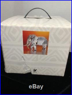 Swarovski Crystal SCS Inspiration Africa ELEPHANT 1993 Annual Edition READ