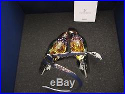 Swarovski GOULDIAN FINCHES Crystal Figurine 2013 MIB #1141675 (416C)