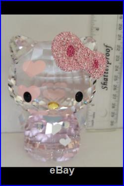 Swarovski Large Figurine Hello Kitty Hearts 2012 Limited Edition 1142934 $600