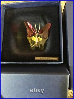 Swarovski Retired Paradise Abala Ruby Butterfly With Lucite Leaf Stand Nib