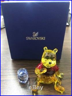 Swarovski WINNIE THE POOH + HONEY POT Crystal Disney Figure 1142889 NEW in Box
