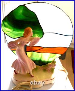 VINTAGE ITALIAN MADE LADY FIGURAL TABLE LAMP CAPODEMONTE 36983 With SWITCH ON LEAD