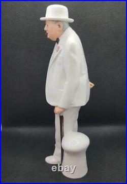 Vintage 1984 Royal Doulton Sir Winston Churchill 10 1/2 Figurine HN 3057