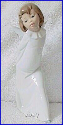 Vintage 1997 Lladro 9.5 Tall CURIOUS ANGEL #4960 Porcelain Glossy Finish