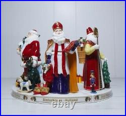 Vintage 6 Piece Danbury Mint Santas Around the World Centerpiece