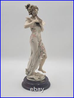 Vintage Collectible Giuseppe Armani 1995 Melody Members Only 0656-c Figurine Vintage Collectible Giuseppe Armani 1995 Melody Members Only 0656-c Figurine