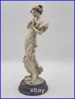 Vintage Collectible Giuseppe Armani 1995 Melody Members Only 0656-c Figurine Vintage Collectible Giuseppe Armani 1995 Melody Members Only 0656-c Figurine