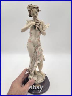 Vintage Collectible Giuseppe Armani 1995 Melody Members Only 0656-c Figurine Vintage Collectible Giuseppe Armani 1995 Melody Members Only 0656-c Figurine