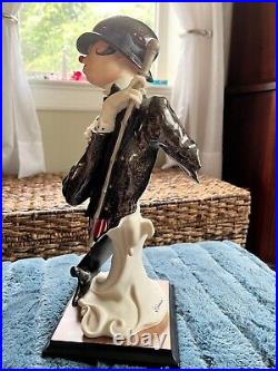 Vintage Giuseppe Armani Mime Lady Clown figurine 13.5 inches tall. Signed 1989