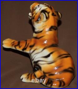 Vintage Italian hand made porcelain tiger statuette