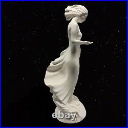 Vintage Royal Doulton Figurine 1992 Discovery HN3428 Angela Munslow 11.5T