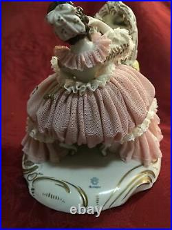 Volkstedt Dresden Porcelain Lace Large Figurine Lady At Vanity Mirror Boudoir