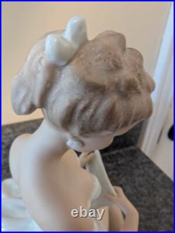 Wallendorf 1764 Porcelain Figurine 1590/3 Seated Lady Holding A Fan 10.25 Tall Wallendorf 1764 Porcelain Figurine 1590/3 Seated Lady Holding A Fan 10.25 Tall
