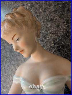 Wallendorf 1764 Porcelain Figurine 1590/3 Seated Lady Holding A Fan 10.25 Tall Wallendorf 1764 Porcelain Figurine 1590/3 Seated Lady Holding A Fan 10.25 Tall